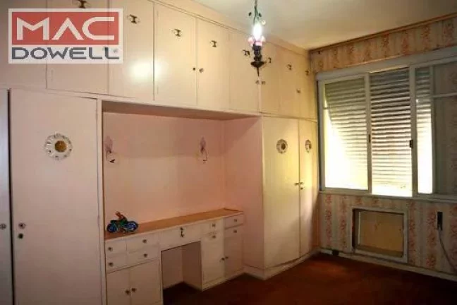 Imagem Apartamento de 132 m² / 3 Quartos - VENDA - Laranjeiras/RJ