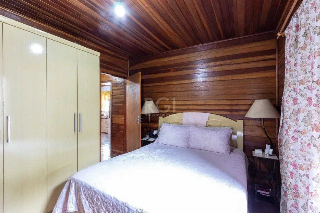 Imagem Casa para Venda - 54m², 2 dormitórios, 4 vagas - Cristal