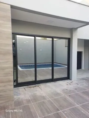 Imagem Vende-se Lindo Sobrado no Condomínio Jardim