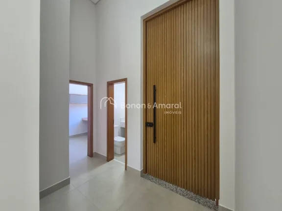 Imagem Casa moderna e sofisticada à venda em condomínio com segurança 24 horas, ideal para quem busca co...