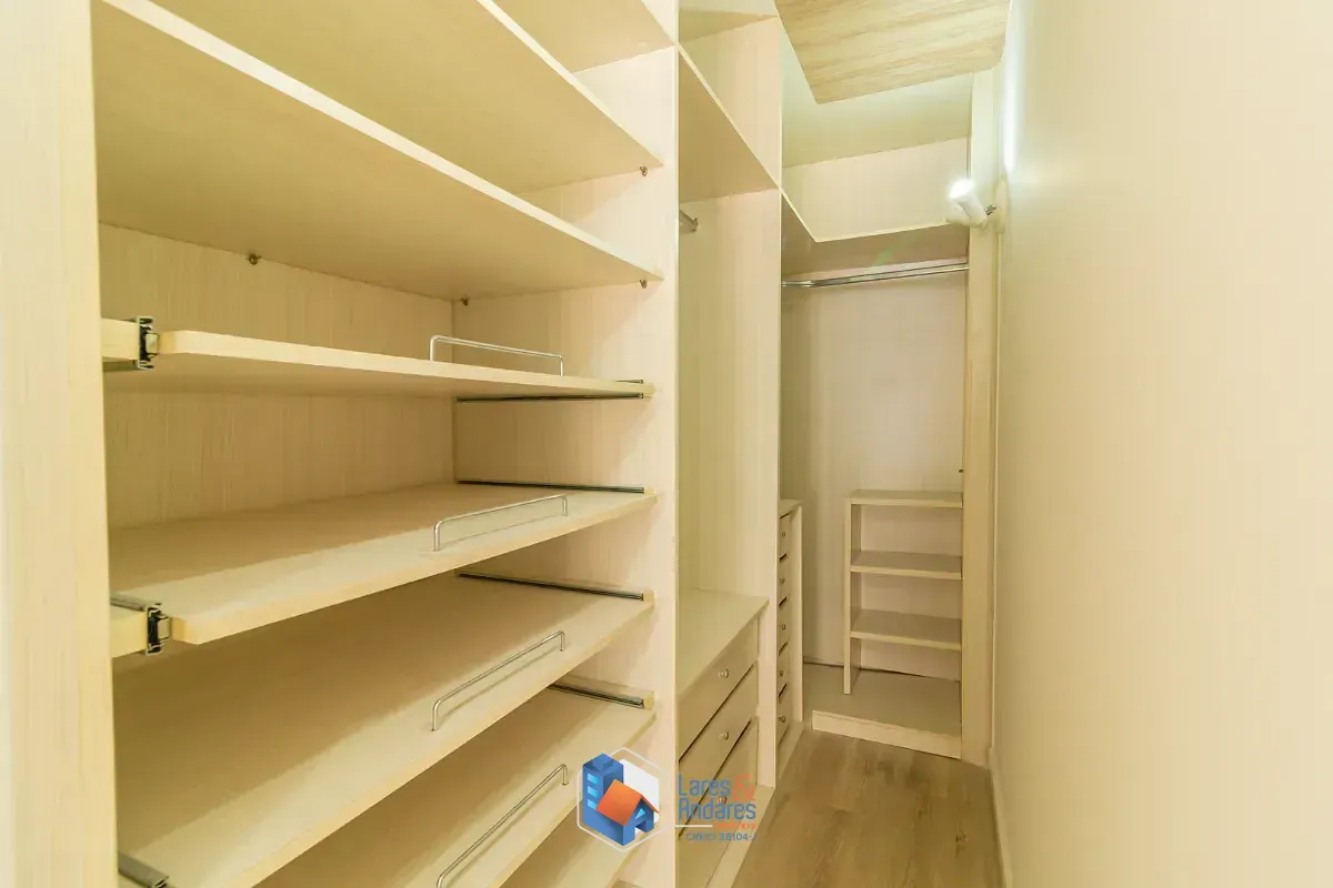 Imagem Casa para venda em Mirandópolis com 4 quartos, sendo 4 suítes, 405m²