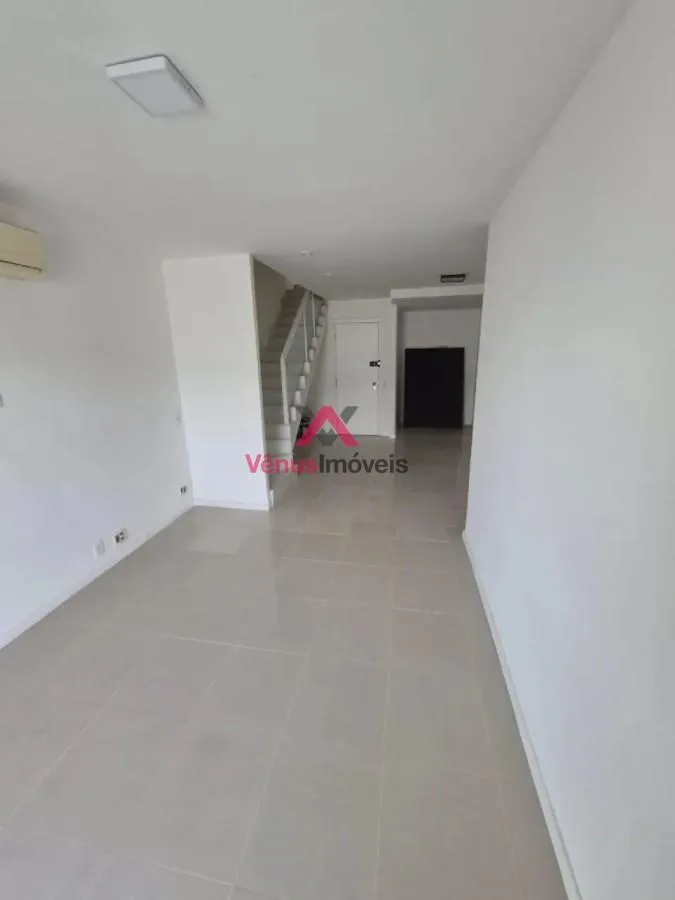 Imagem Cobertura para Venda em Rio de Janeiro, Barra da Tijuca, 3 dormitórios, 1 suíte, 3 banheiros, 3 vagas