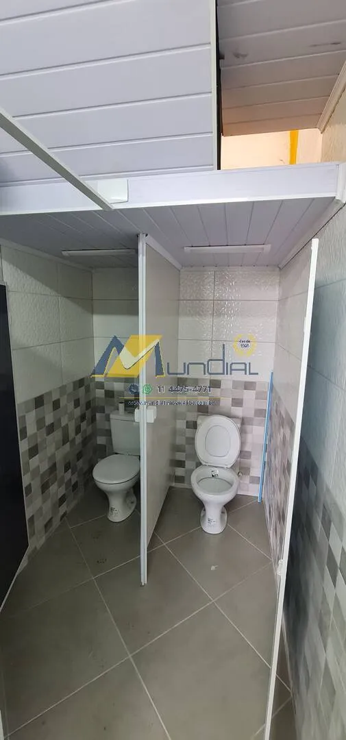 Imagem Galpão para Alugar com 240m², 2 vagas na Vila Homero Thon - Santo André