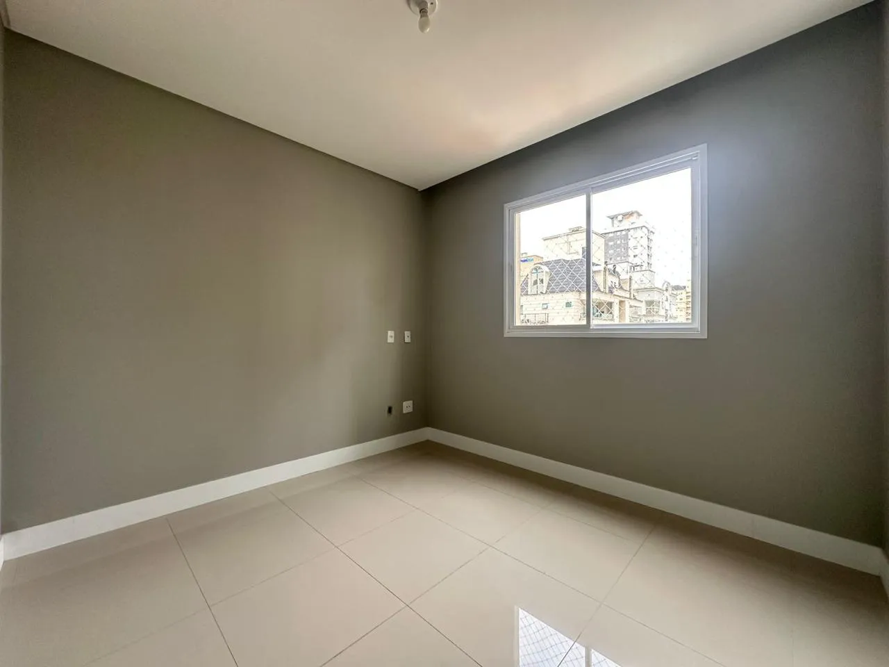 Imagem Apartamento à venda com 110m2 por R$ 1.590.000,00