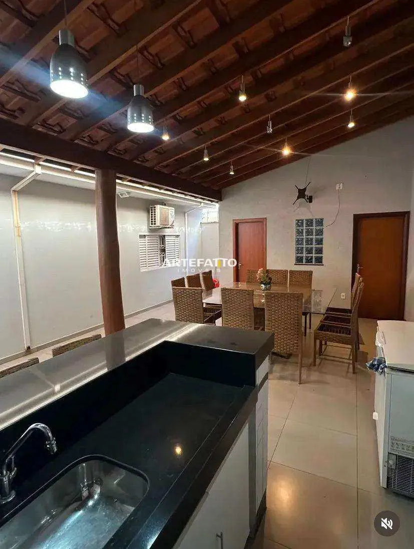 Imagem Casa à venda em Franca, Parque Franville, com 3 quartos, 190m2