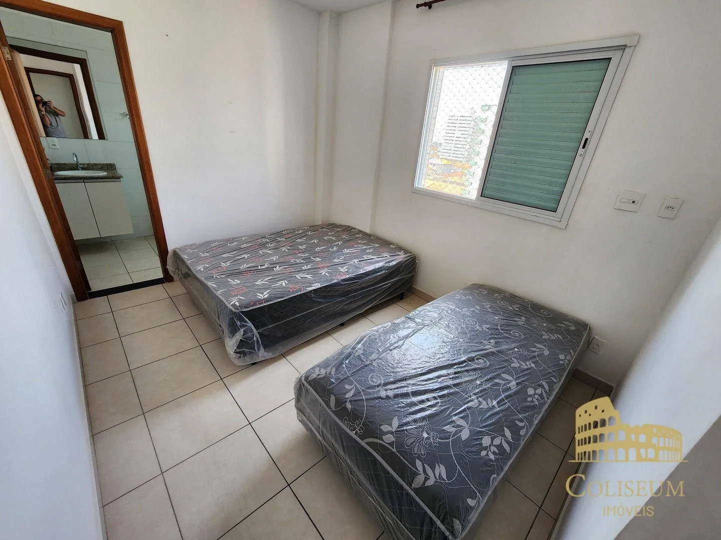 Imagem Apartamento com 3 dormitórios à venda, 105 m² por R$ 700.000,00 - Guilhermina - Praia Grande/SP