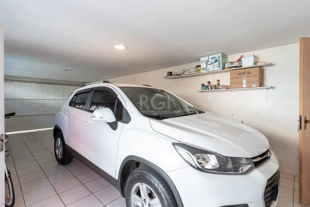 Imagem Casa para Venda - 256.5m², 3 dormitórios, sendo 1 suites, 2 vagas - Espirito Santo