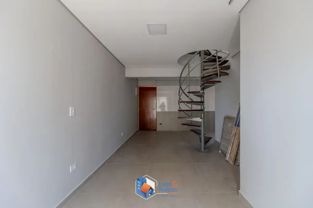 Imagem Cobertura para venda em Cambuci com 3 quartos, sendo 1 suíte, 119m²