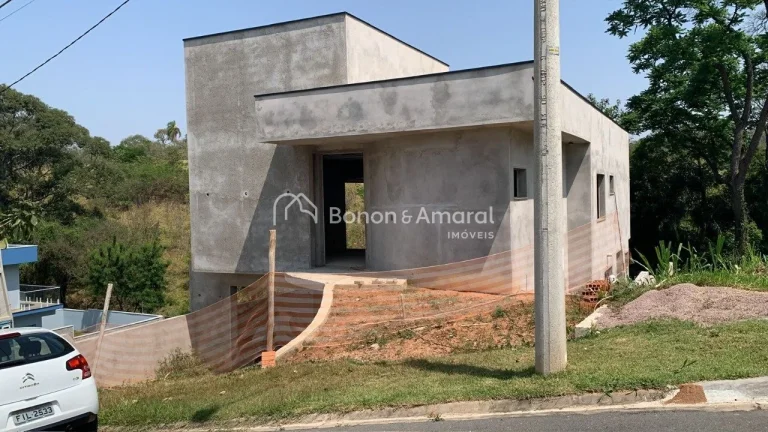 Imagem Sobrado em fase de construção, será entregue no estado em que se encontra. O terreno possui 300 m...