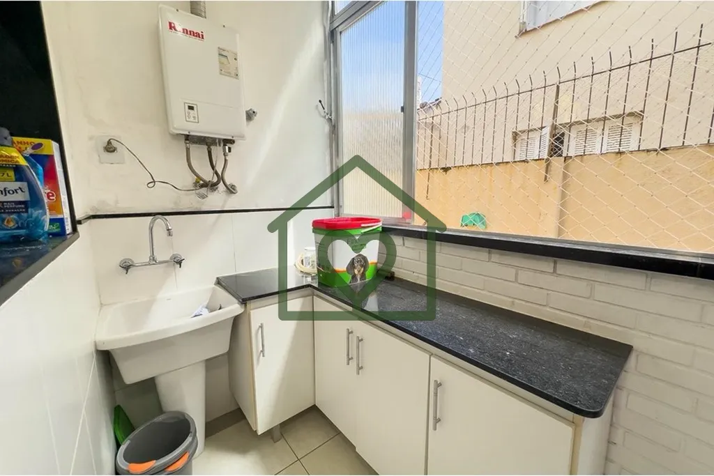 Imagem Apartamento com 2 pátios grandes em Petrópolis 
 
Este apartamento reformado fica no coração do ...