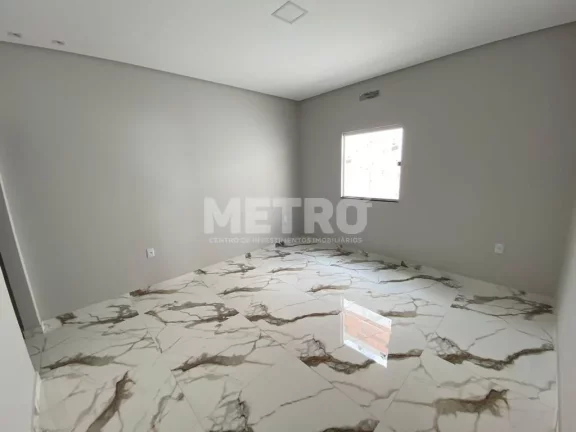 Imagem Venda, Casa, Bairro Vale Dourado, 3 Quartos sendo uma suíte com Closet