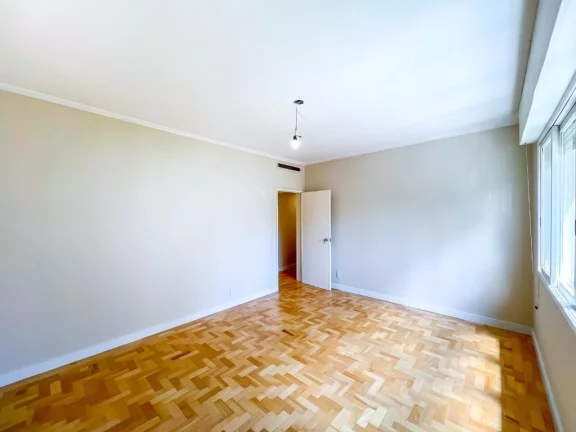 Imagem Apartamento para venda no bairro Moinhos de Vento em Porto Alegre