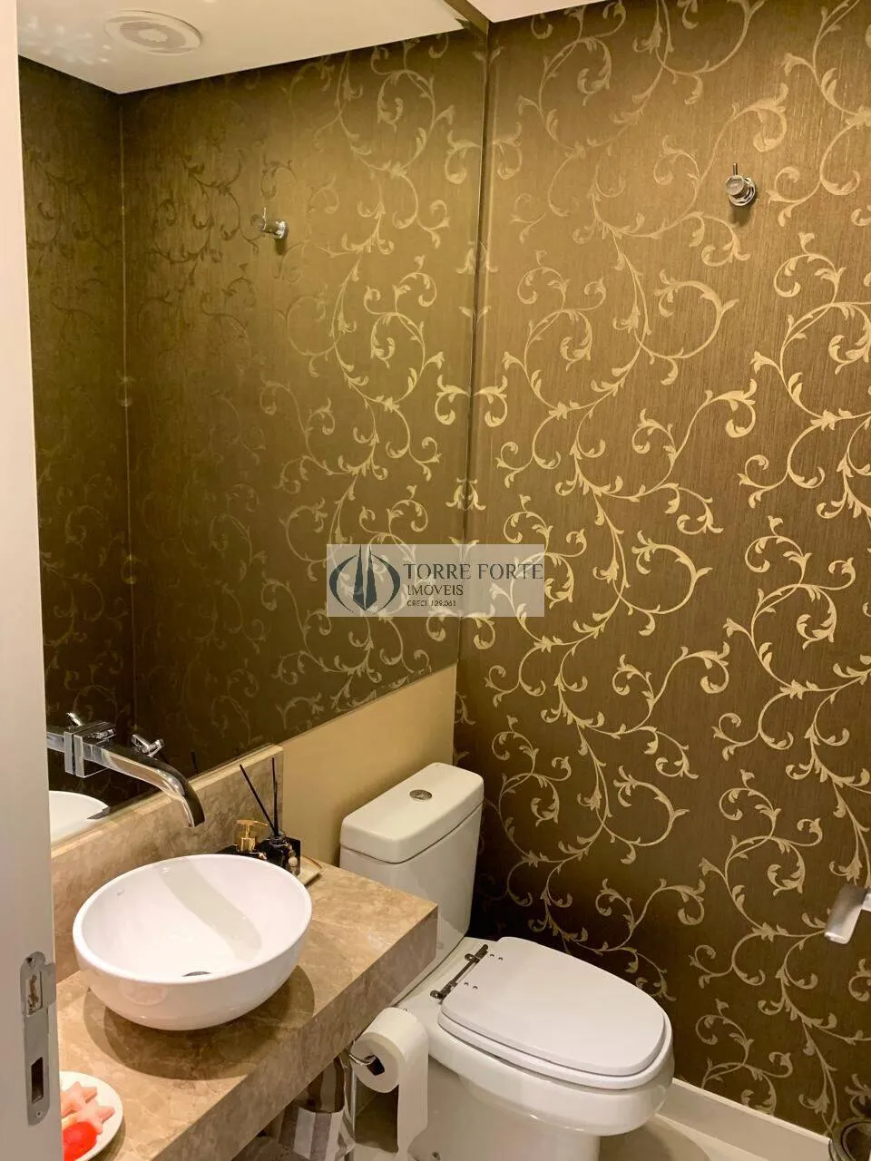 Imagem Apartamento com 3 suites 3 vagas , varanda Gourmet na Vila Gomes Cardim.