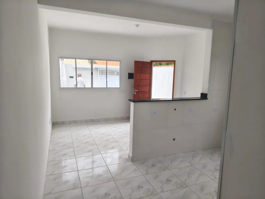 Imagem CASA NOVA COM PISCINA LADO PRAIA 2 DORM A VENDA EM ITANHAEM FINANCIAMENTO BANCARIO