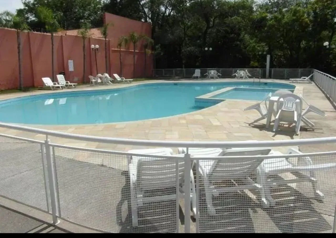 Imagem Casa de alto padrão em condomínio à venda em Sorocaba-SP, Chácaras Reunidas São Jorge: 3 quartos, 3 suítes, 3 salas, 4 banheiros, 2 vagas, 170m².