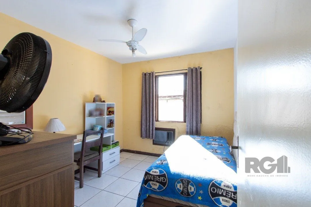 Imagem Sobrado para Venda - 170m², 3 dormitórios, sendo 1 suites, 2 vagas - Serraria