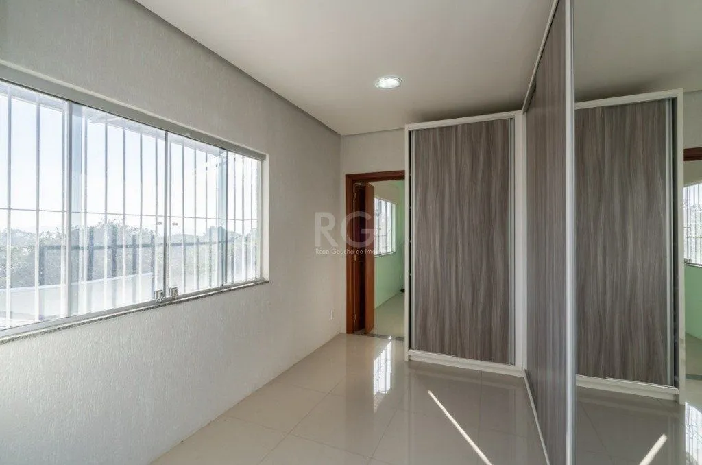 Imagem Casa para Venda - 259m², 4 dormitórios, sendo 1 suites, 4 vagas - Coronel Aparício Borges