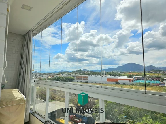 Imagem Amplo apto 2 quartos/suíte, à Venda na Praia do Morro - Prédio com elevador e vista montanhas !