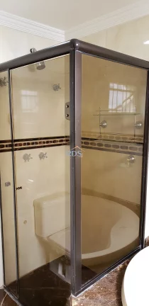 Imagem Vende um espaço e confortável apartamento de 160m² na Vila suzana.