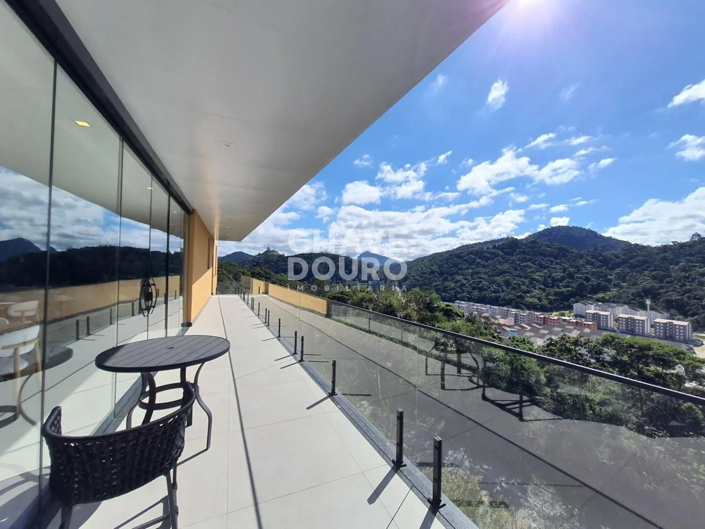 Imagem Lote com 246m² em condomínio próximo do centro de Teresópolis