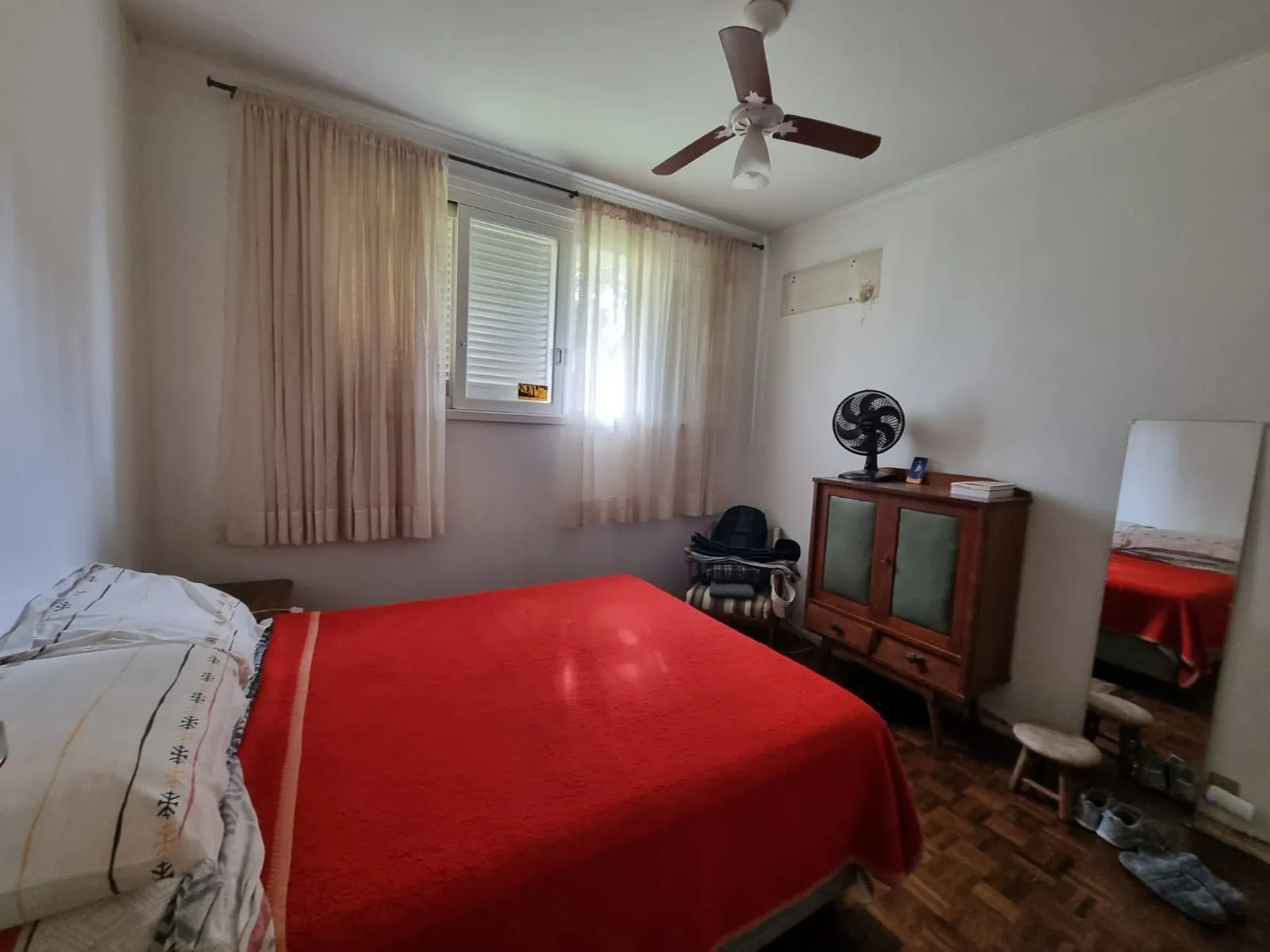 Imagem Casa Térrea em Ipanema com Terreno de 1064 Metros