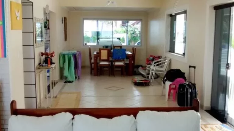 Imagem CASA EM CONDOMINIO FECHADO - FRENTE AO MAR - ESPETACULAR