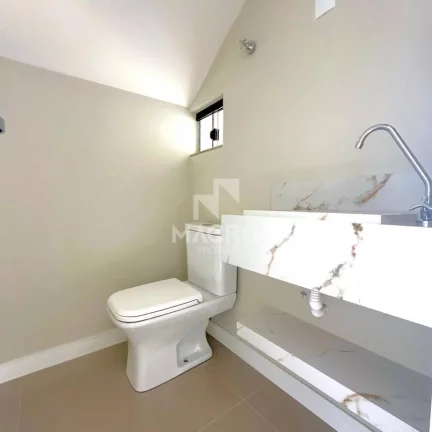 Imagem Geminado Sobrado | Barra do Rio Cerro | 3 quartos (1 suíte com closet) | 135m²