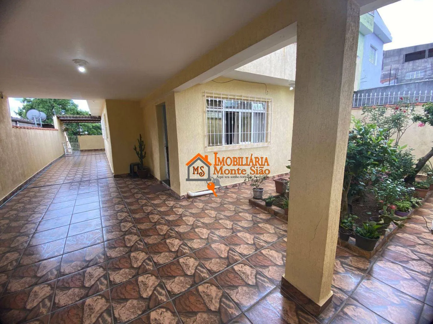 Foto do imóvel Casa com 3 dormitórios à venda, 180 m² por R$ 500.000,00 - Cidade Soberana - Guarulhos/SP