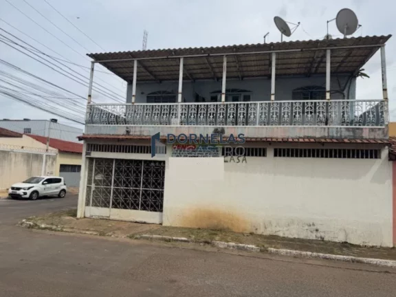 Imagem ABAIXOU O VALOR, OPORTUNIDADE! SOBRADO DE ESQUINA RENDE R$ 7.500,00 MENSAIS, OPORTUNIDADE TAMBÉM PARA INVESTIDORES QSF 15 TAGUATINGA