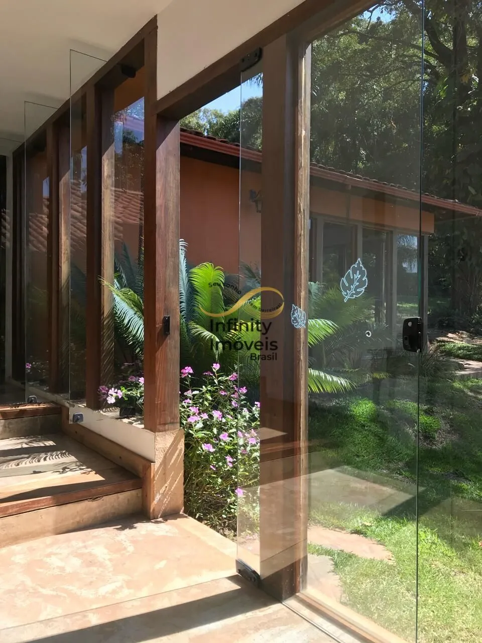 Imagem LINDA CASA DE CAMPO A VENDA NA REGIÃO DE BRUMADINHO - MG