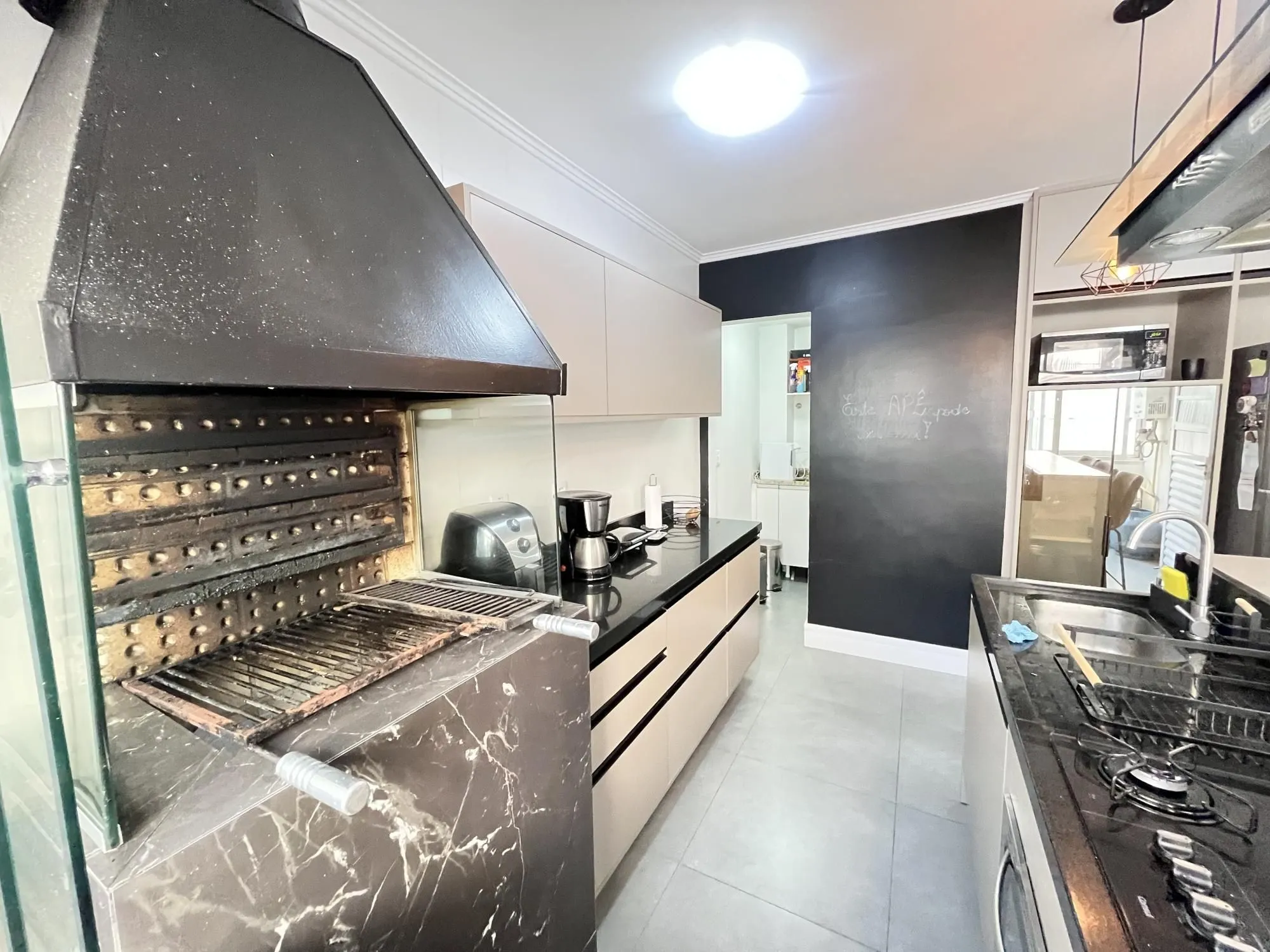 Imagem Apartamento de 2 quartos, suíte e 2 vagas de garagem no bairro Petrópolis em POA