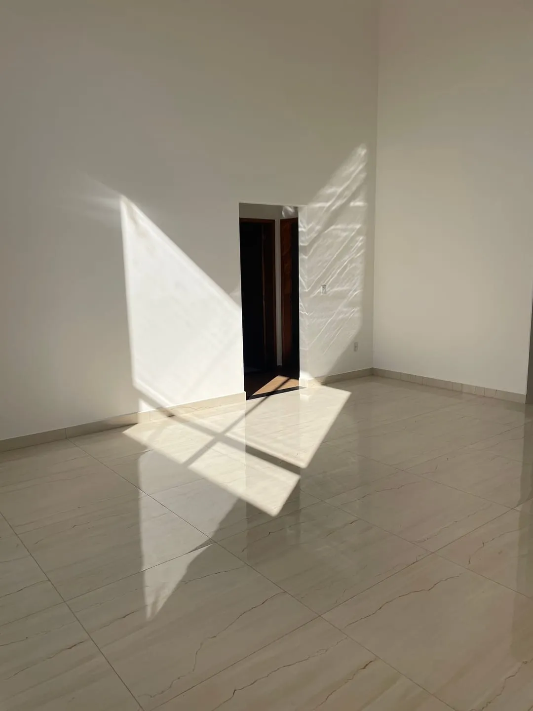 Imagem Casa à venda 3 Quartos, 1 Suite, 4 Vagas, 258M², Campo Alegre, Pindamonhangaba - SP | Condomínio Moema Ville