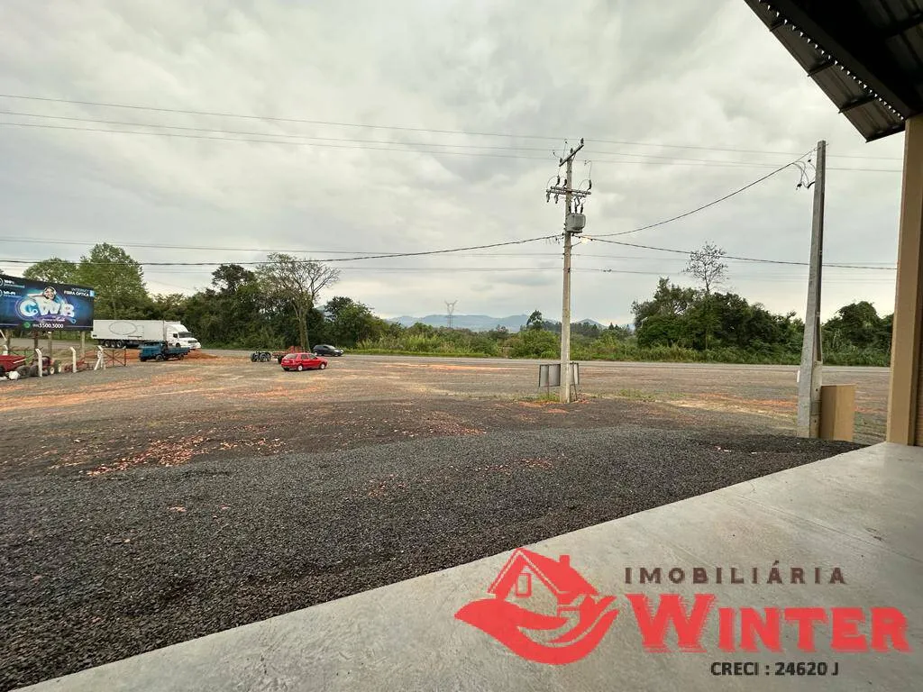 Imagem Pavilhão com 720m2 em frente a RS 452.