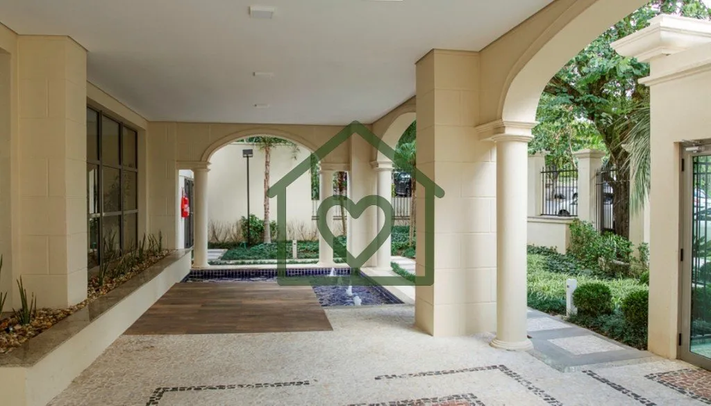 Imagem Empreendimento com 32 apartamentos, sendo 4 por andar, e 2 boxes com depósito por apartamento. Áre...