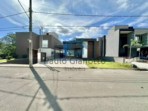 Imagem Casa ZERO KM com 5 suítes, piscina, jacuzzi e gourmet!