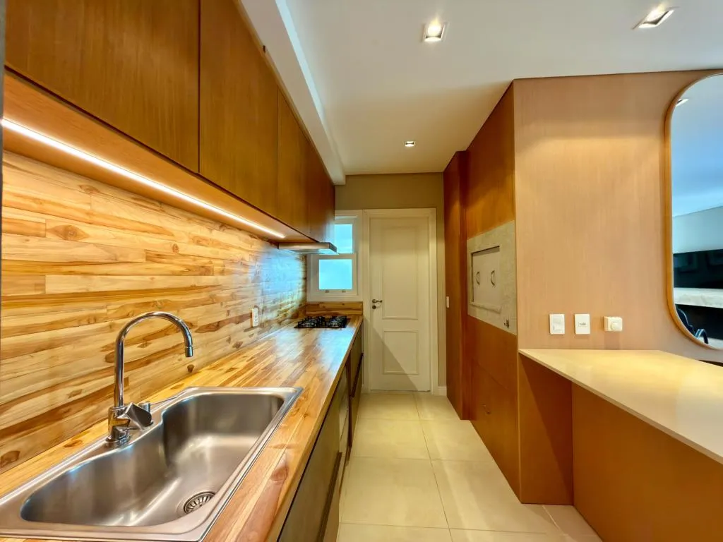 Foto do imóvel: Casa em Condominio 4 Dormitórios - Bairro -- em Rua 01