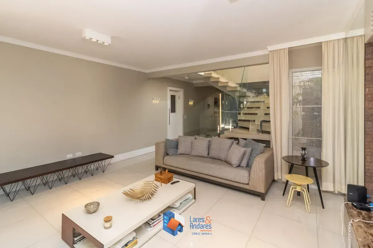 Imagem Casa no condomínio Condomínio Reserva Nova Cantareira para venda com 4 quartos, sendo 4 suítes, 313m²