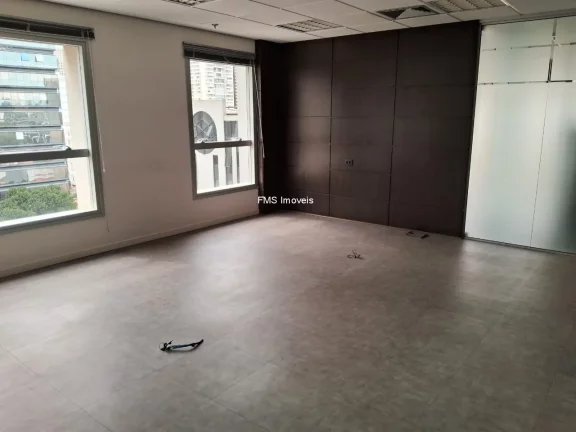 Imagem Conjunto comercial com 214m² próximo da Berrini.
