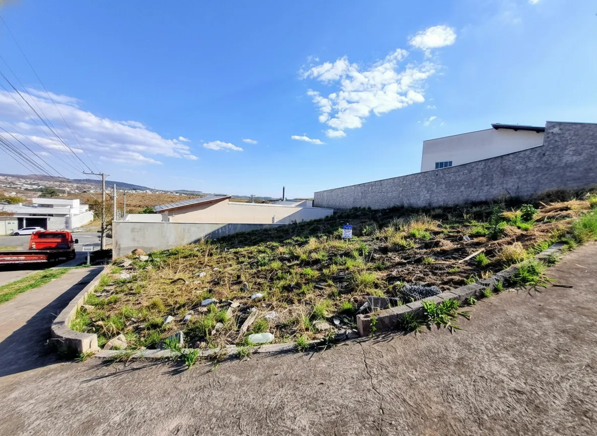 Imagem Terreno 342 m² à venda em Loteamento Residencial Tiradentes, Poços de Caldas