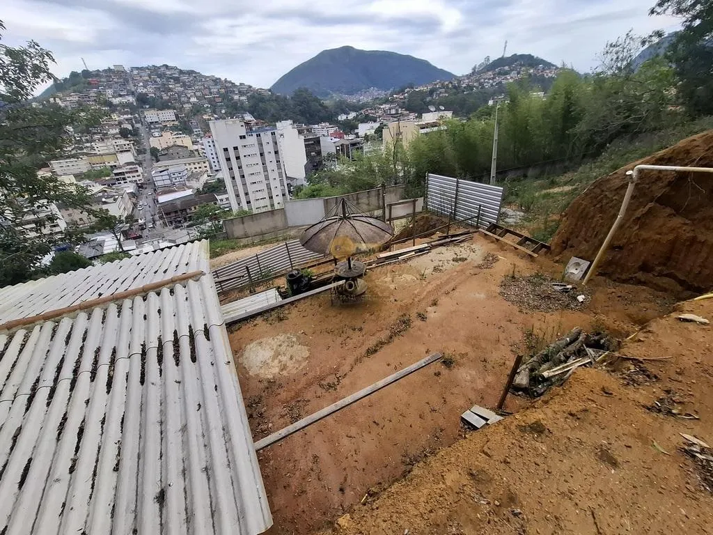 Imagem Terreno para Venda em Teresópolis / RJ no bairro Jardim Europa