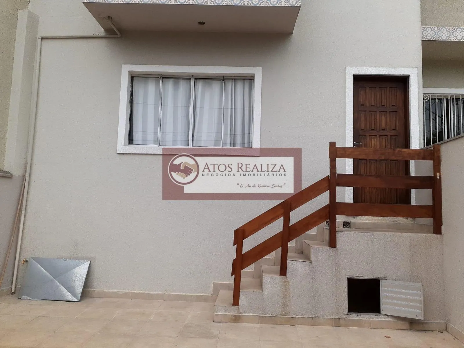 Imagem Oportunidade a Venda na Vila Império. Sobrado de 125m, com 3 dormitórios, sendo 1 suíte, sala, cozinha e 2 banheiros, 2 vagas de Garagens, aceita Financiamento bancários, valor de Oportunidade, R$ 580k, estuda uma proposta de permuta.