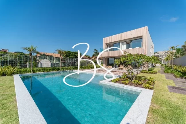 Imagem CASA RESIDENCIAL em BALNEÁRIO CAMBORIÚ - SC, Praia do estaleiro