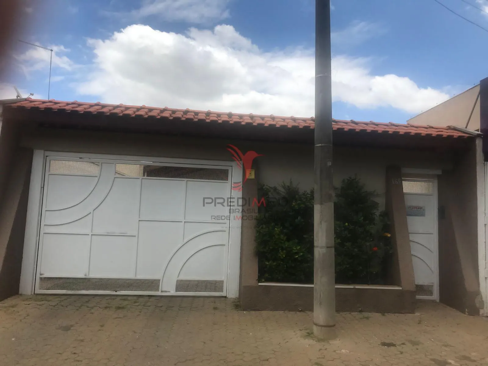 Imagem Imóvel em Americana, com casa e salão comercial
