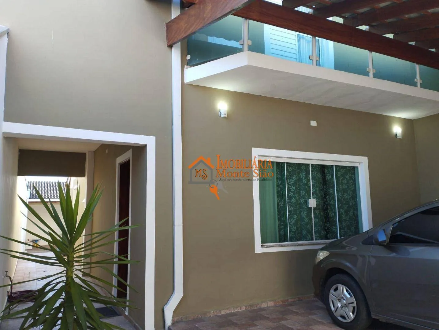 Imagem Sobrado com 3 dormitórios à venda, 220 m² por R$ 680.000,00 - Vila Caputera - Mogi das Cruzes/SP