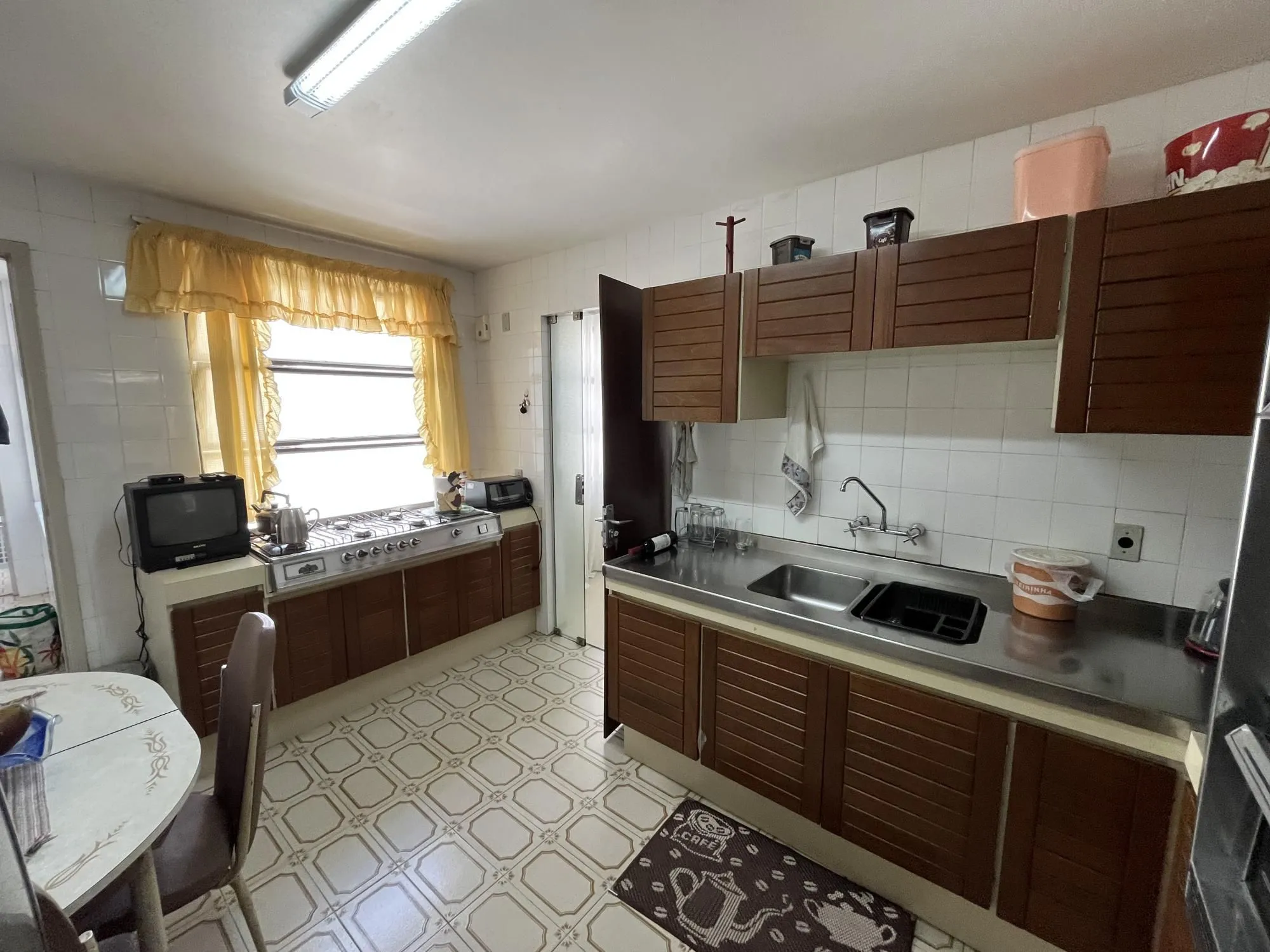 Imagem Apartamento Venda - 190.8m², 3 dormitórios, 1 suíte, 1 vaga - Centro Histórico