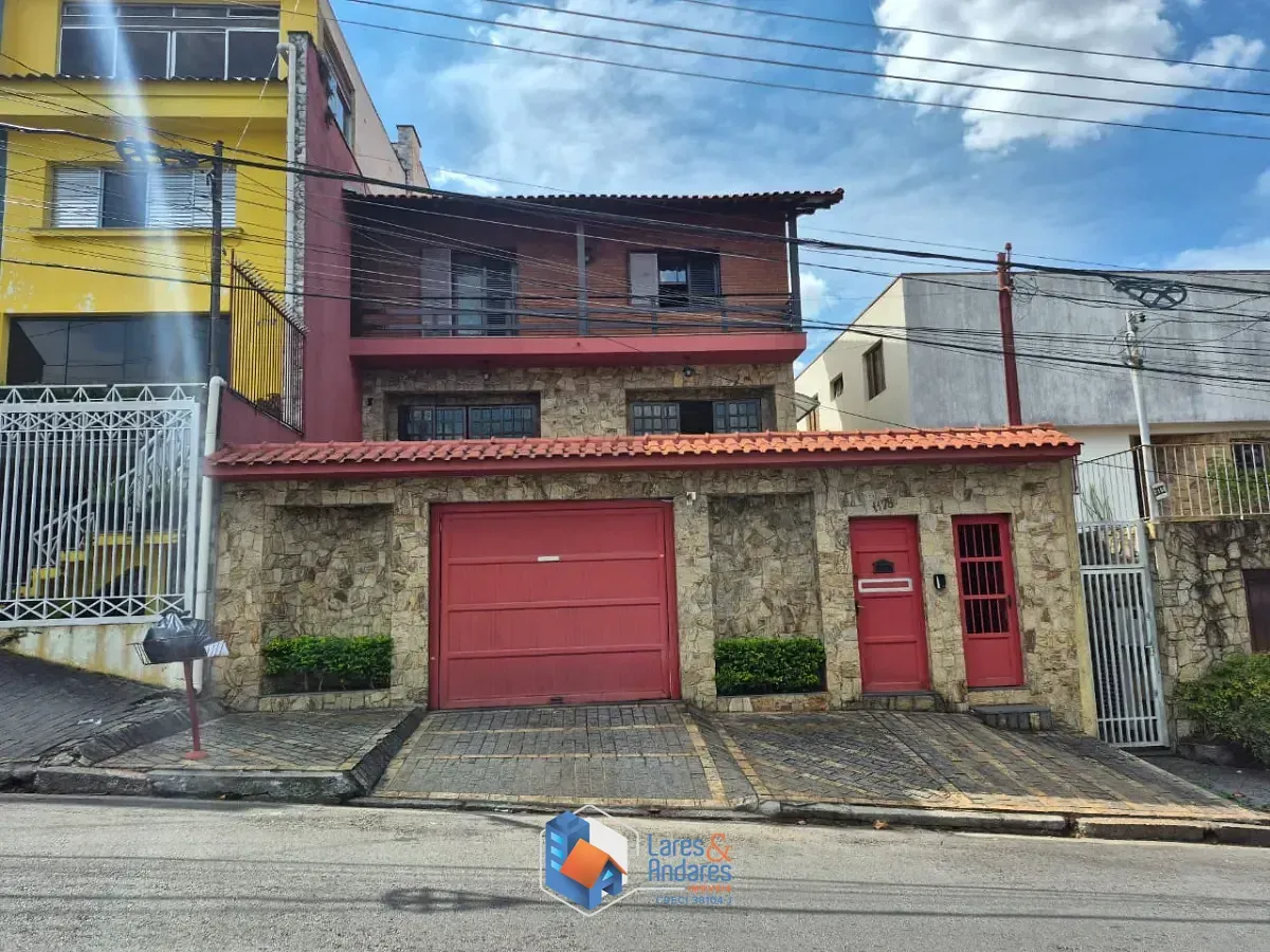 Foto do imóvel Casa para venda em Parque São Domingos com 3 quartos, sendo 1 suíte, 313m² em Rua Doutor Odon Carlos de Figueiredo Ferraz