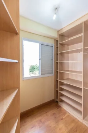 Imagem Vende apartamento de 62m² com 3 dormitórios e uma vaga no Jardim Aeroporto