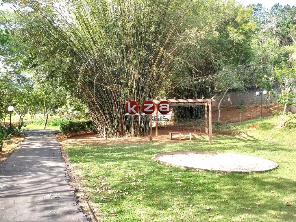 Imagem Terreno em Condomínio de Luxo em Valinhos-SP, Villa lombarda, 1.000 m² de Área Disponível!