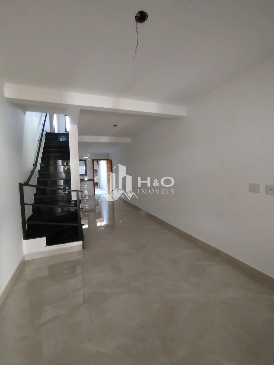 Imagem SOBRADO NOVO À VENDA - JARDIM TRÊS MARIAS/ PATRIARCA