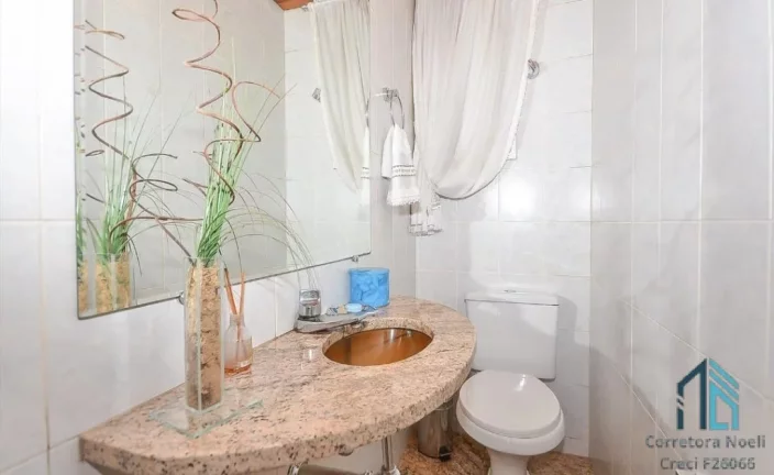 Imagem Apartamento Mobiliado, 03 quartos c/suíte, 02 vagas, 30 metros do shopping no Batel/Água Verde em Curitiba PR
